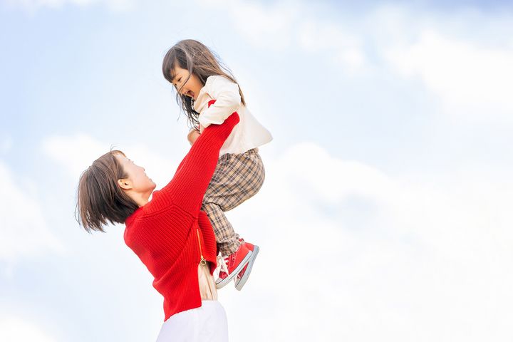 母と娘のイメージ