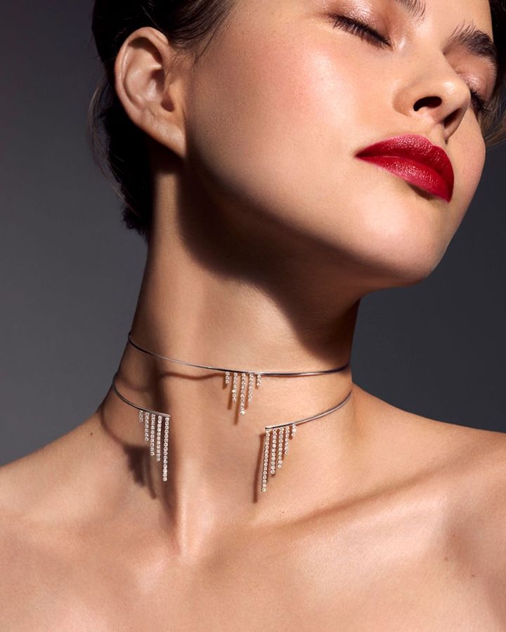 上 シャンデリア チョーカー（PT×ダイヤモンド）￥407,000 下 シャンデリア グランチョーカー（PT×ダイヤモンド）￥781,000