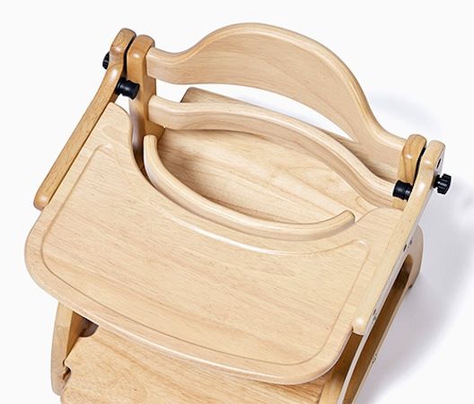 正しい姿勢で座れる子ども用「すくすくローチェア」リニューアル。成長に合わせて調節できる！