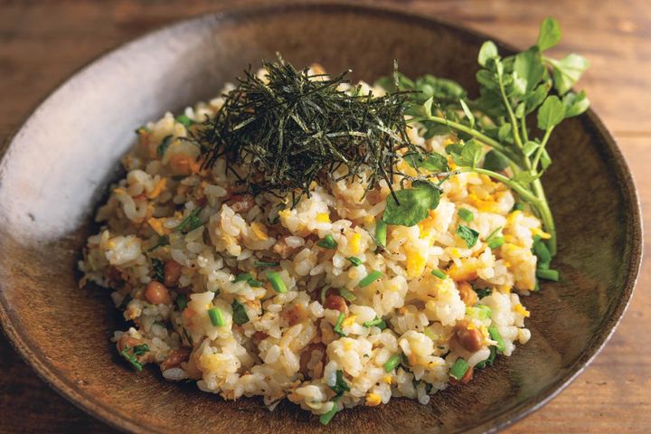 【笠原将弘さん】が教える簡単おいしい「焼きめし」2選「たこ、しば漬け焼めし」「納豆とクレソンの焼きめし」