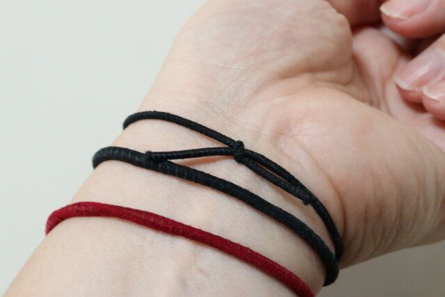 ダイソー 静電気軽減ブレスレット（ゴム、パイプパーツ） 静電気軽減ブレスレット（ハート、カラーゴム） 静電気軽減ブレスレット（パーツ付、リングゴム） ゴム部分