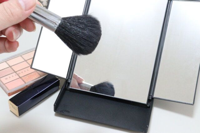 スタンド式三面鏡 使用例