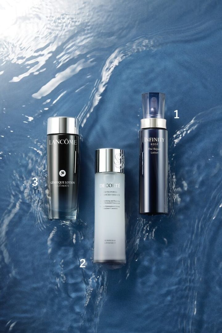 インフィニティ ザ リペア ローション［医薬部外品］ 180㎖ ¥7,700（9月16日発売、編集部調べ）／コーセー、コスメデコルテ ユース パワー エッセンス ローション150㎖ ¥16,500（9月16日発売）／コスメデコルテ、ランコム ジェニフィック アルティメ エッセンス ローション150㎖ ¥9,900／ランコム