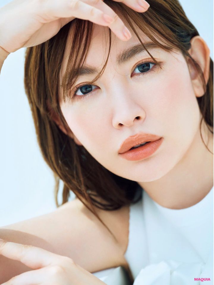 小嶋陽菜 元AKB48 愛用スキンケア うるおい満タン肌のスタメンコスメ