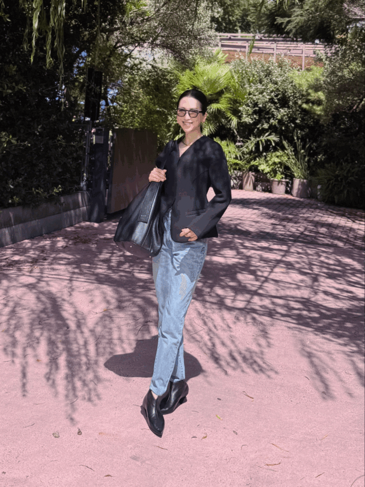 Jacket … H&M、Denim … CELINE、Boots … CELINE、Bag … STUDIO CHERIE