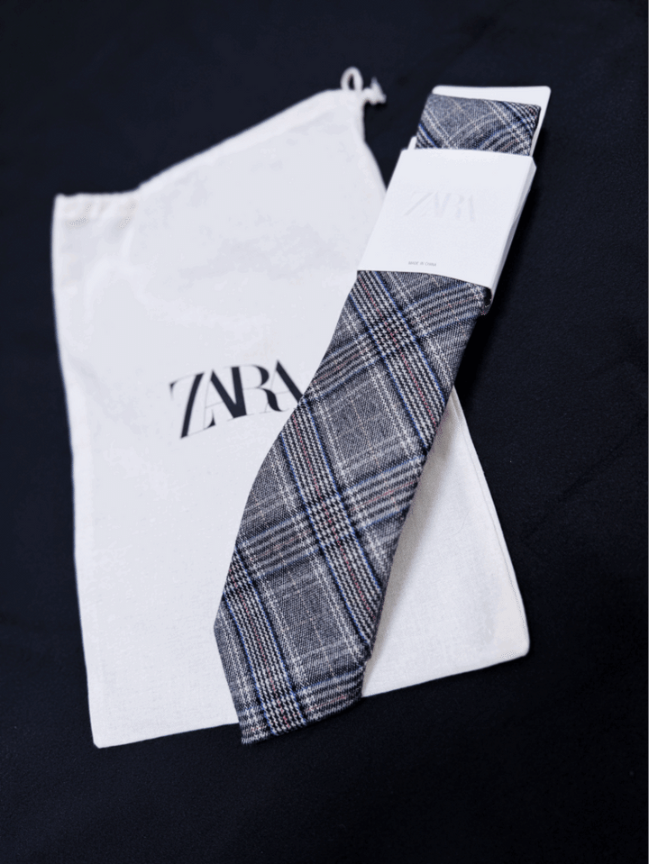 「ZARA」のネクタイ