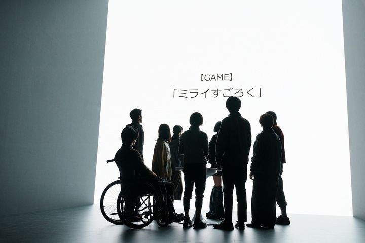 © 麻生羽呂・小学館／ROBOT 