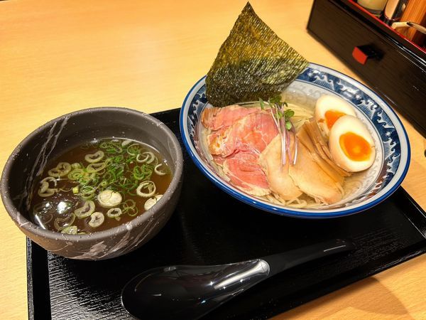 「博多非豚骨 なお人」 鶏出汁のどぐろ昆布水つけ麺