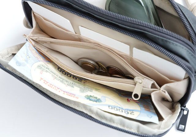 フロントポケットの収納例