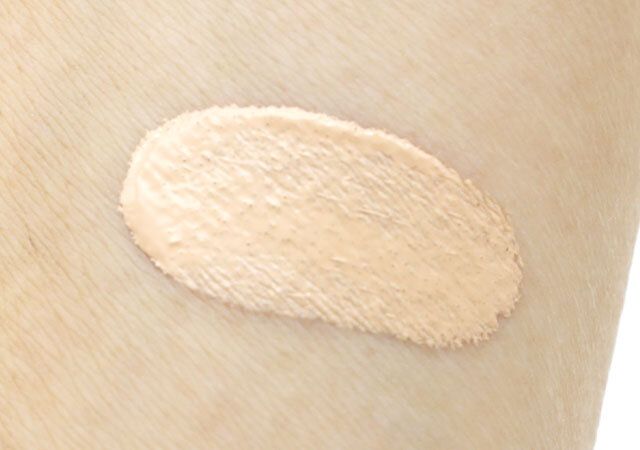 KATE ジュレリープファンデーション 肌に付ける