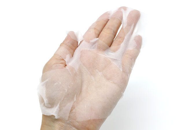 RISM ベース デイリーケアマスク グロウ（7枚） 手の平に貼る