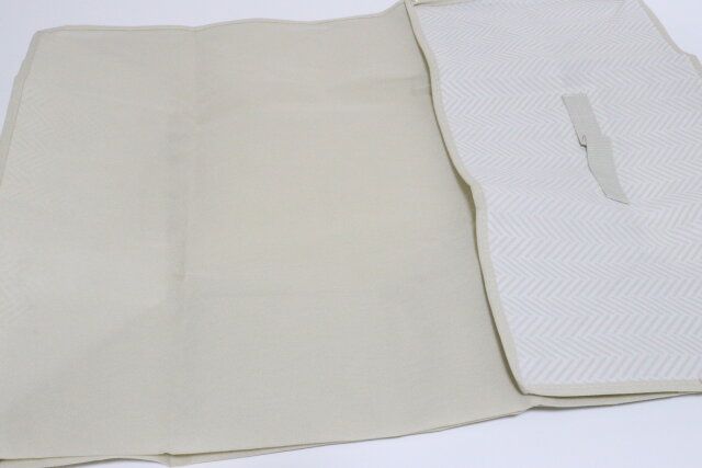 ダイソー バルサン収納袋 毛布用 サイズ