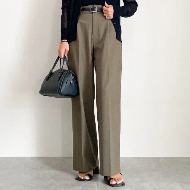 ユニクロタックワイドパンツ