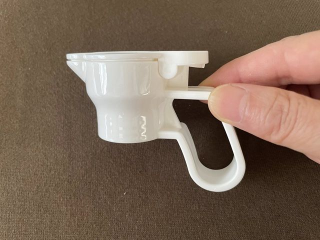 ダイソー ペットボトルキャップ（ワンタッチ）取っ手