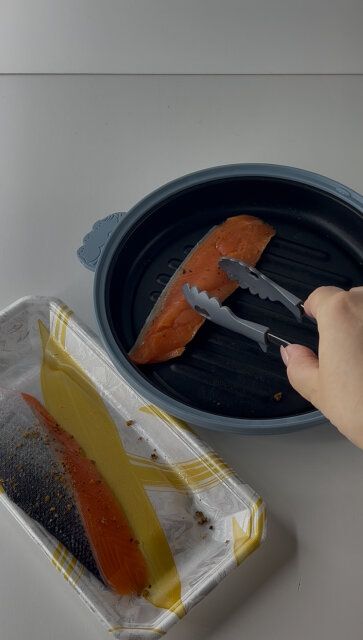 chef 雪の妖精シマエナガレンジパンと鮭