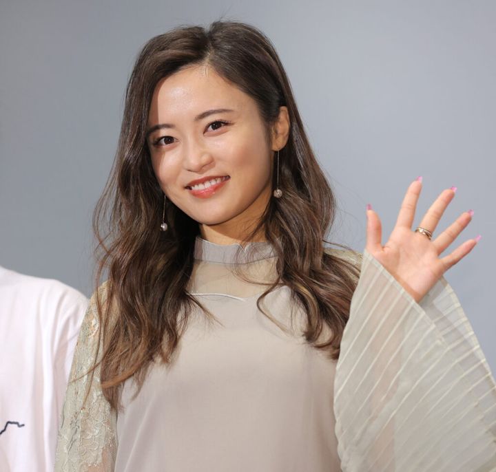 タレント、小島瑠璃子さん（31）が12日、インスタグラムを更新、芸能活動の再開を発表しました。