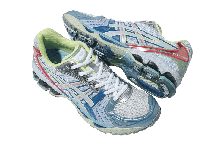 〈ファセッタズム〉 × 〈アシックス〉のシューズ