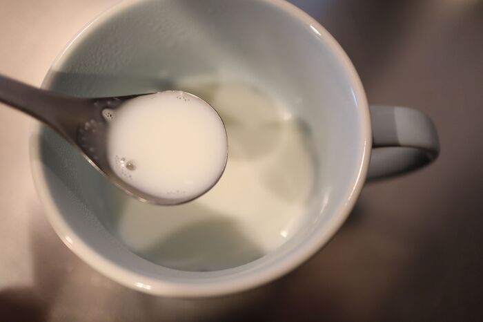 牛乳をレンチンしても膜ができない！？試してみたら拍子抜けするほど簡単だった【裏ワザ】