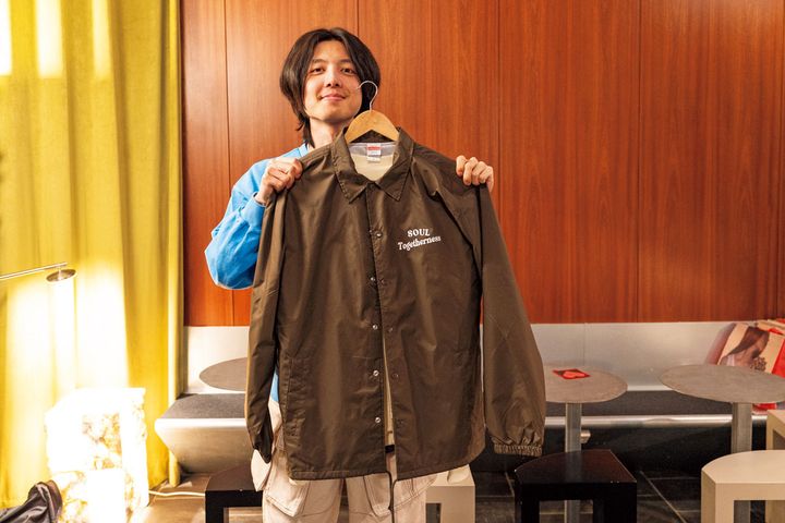 コーチジャケットなどのアパレル