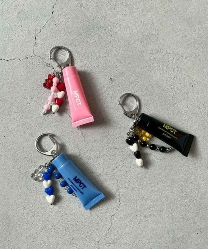 画像1: 出典：and ST