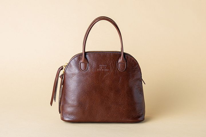 コーデが一気に引き締まる！デイリー使いできるレザーバッグ選
