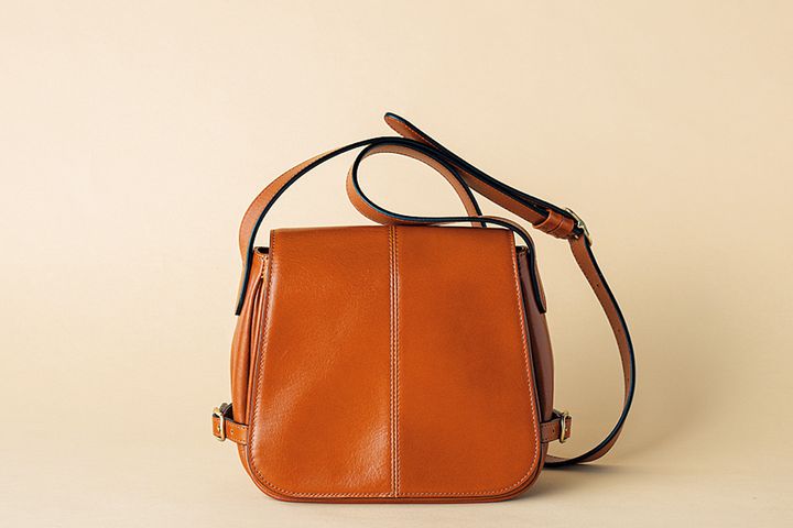 コーデが一気に引き締まる！デイリー使いできるレザーバッグ選
