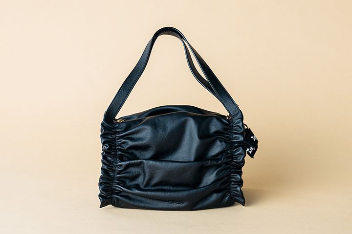 コーデが一気に引き締まる！デイリー使いできるレザーバッグ選