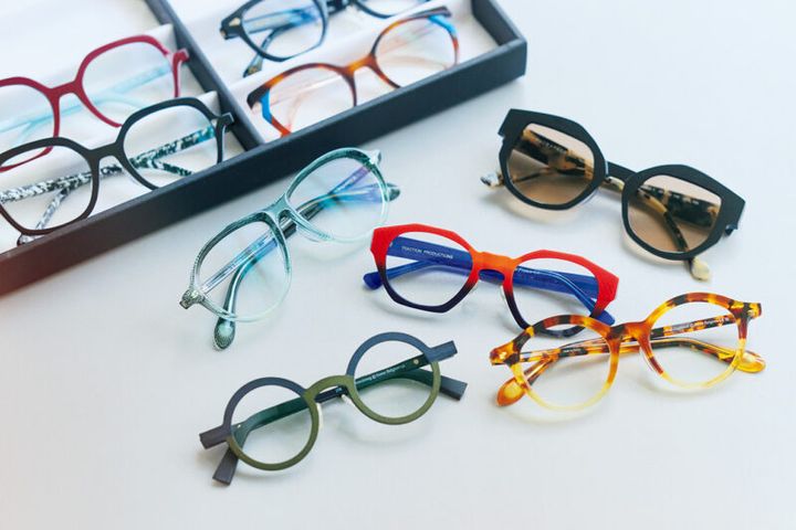 「存在感のあるめがねをかけると、それだけで今っぽい雰囲気になるのでおすすめ」