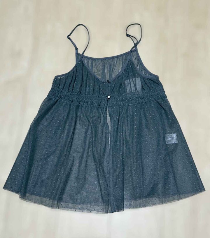 画像: チュールを贅沢に使ったキャミソール