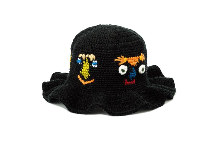 スペイン発の新進気鋭ブランドのニットハット。