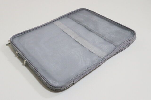 透けて見える2層タブレットケース（A4、グレー） デザイン