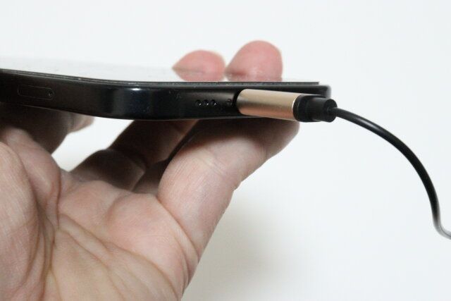 ハイレゾ対応 Type-C イヤホン 接続