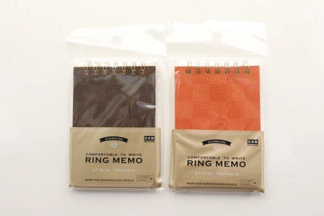 ダイソー プレミアムツインリングメモ（市松、A7、70枚） パッケージ