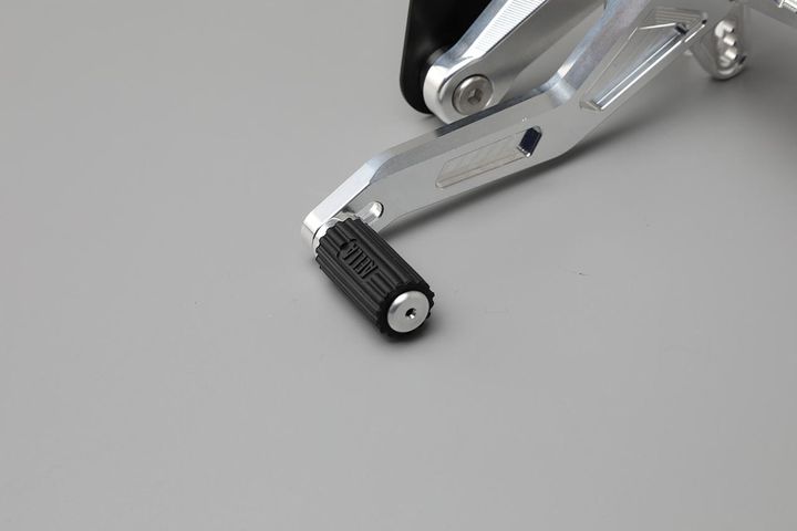 【ライディングの質を高めるステップキットカタログ｜TG-RUN｜AELLA｜K-FACTORY】