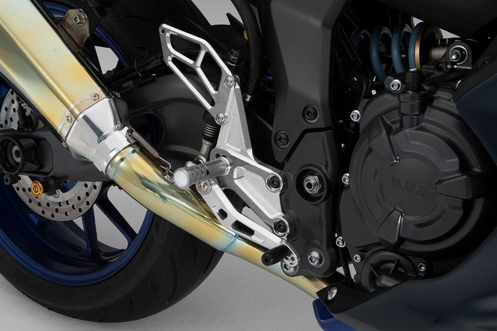 【ライディングの質を高めるステップキットカタログ｜TG-RUN｜AELLA｜K-FACTORY】