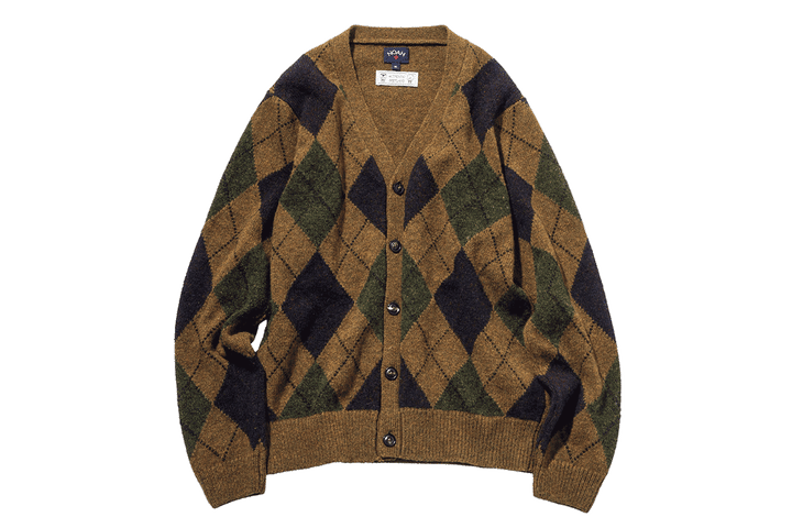 〈ノア〉のニット