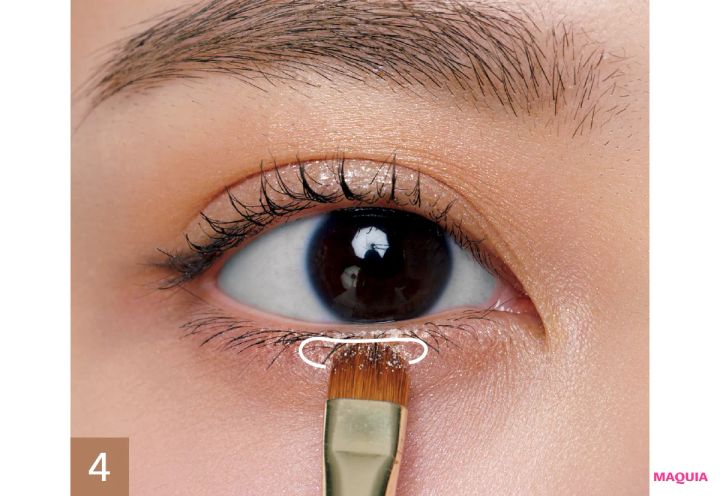 アイメイク 二重 長井かおり 黒目下にラメ