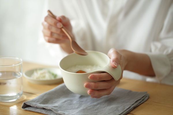 「ideaco」とSOUがコラボしたユニバーサル視点のボウルに新サイズ登場