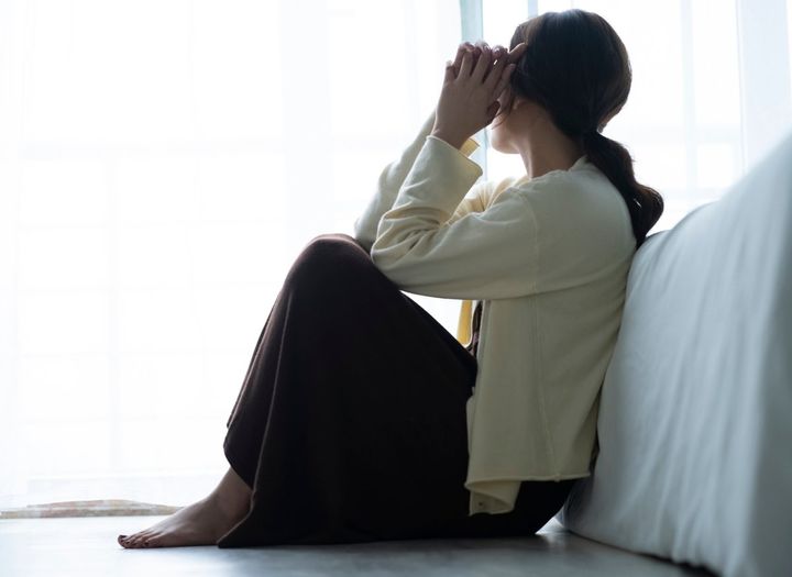 家族や友人がいても孤独を感じる人の特徴とは？