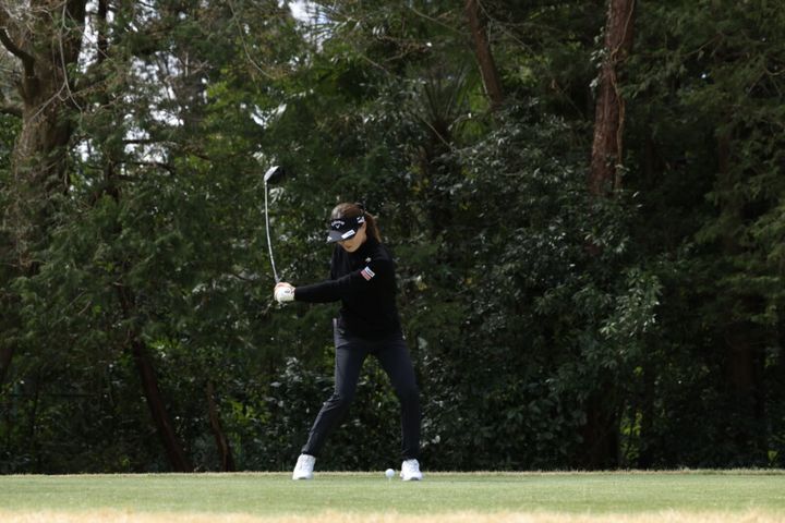 女子プロ3人の飛ばしメカニズムを解説！クラブを「走らせて飛ばす」