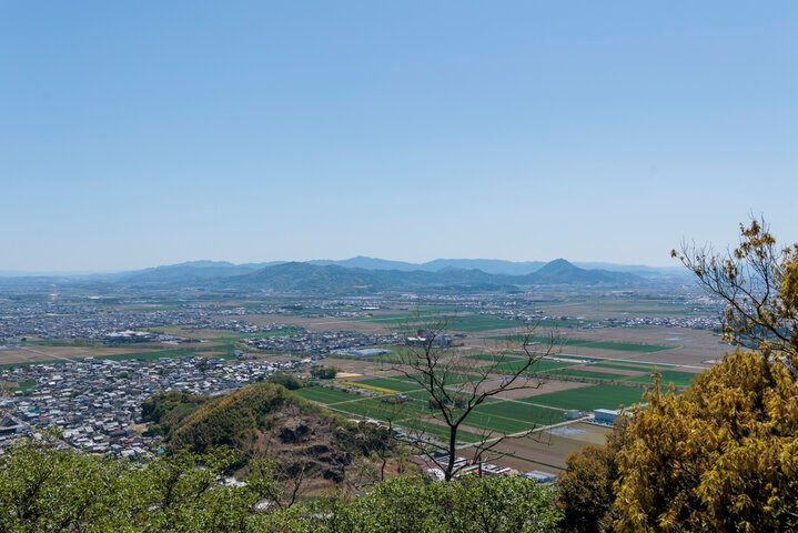アートやご利益、琵琶湖の眺めも♪ 近江八幡の山頂にたたずむ「村雲御所 瑞龍寺門跡」へ