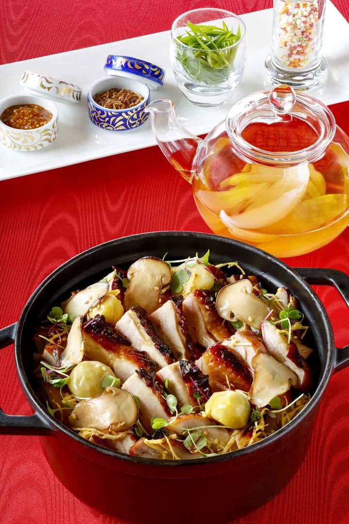 カンナ_阿波尾鶏幽庵焼きと松茸のココットご飯 もろみ味噌ディップと淡路島たまねぎのスープ