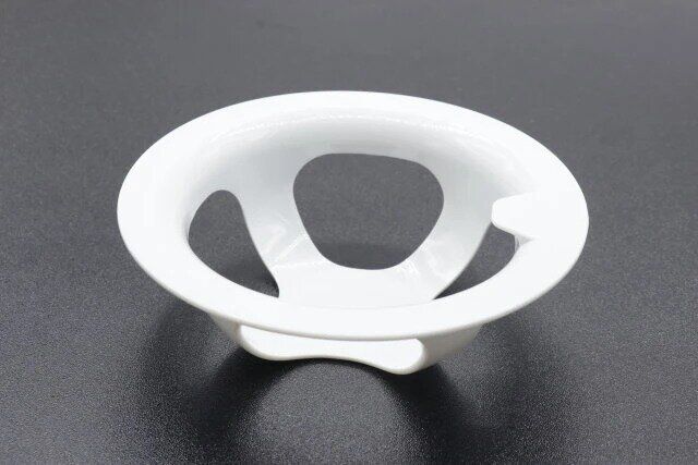 ダイソーのキッチン排水口用 洗いやすいネットホルダー1