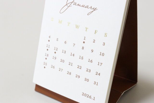 ダイソー 2026年卓上Wリングカレンダー（ミニ） デザイン
