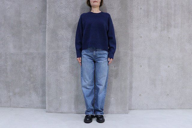 ユニクロのスフレヤーンクルーネックセーター3