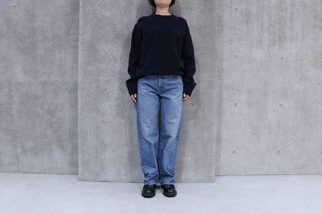 ユニクロのスフレヤーンクルーネックセーター5