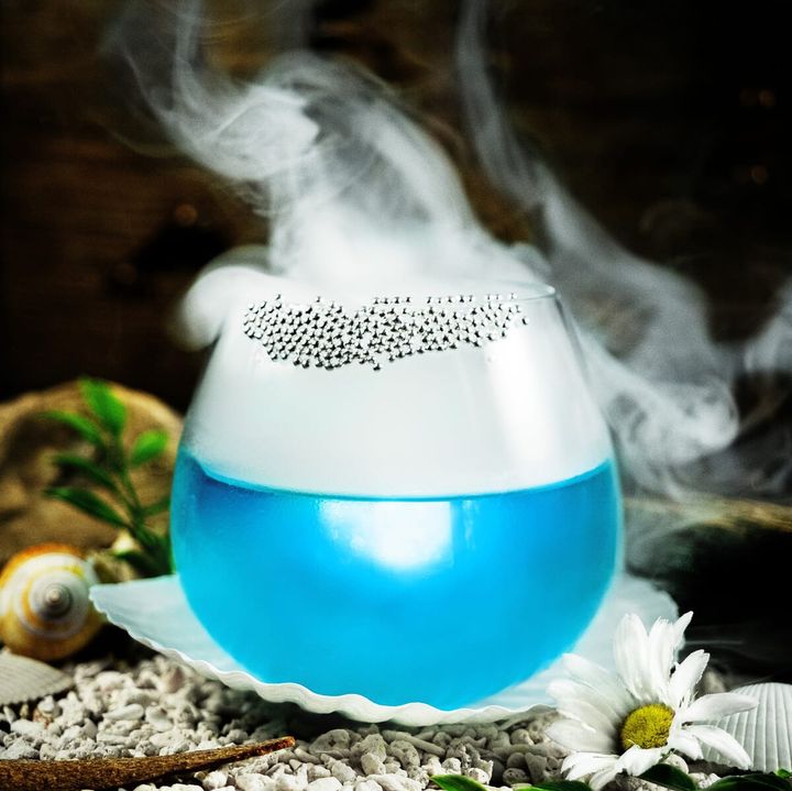 BLUE FANTASYオリジナルカクテル 「Blue Venus（ブルーヴィーナス）」