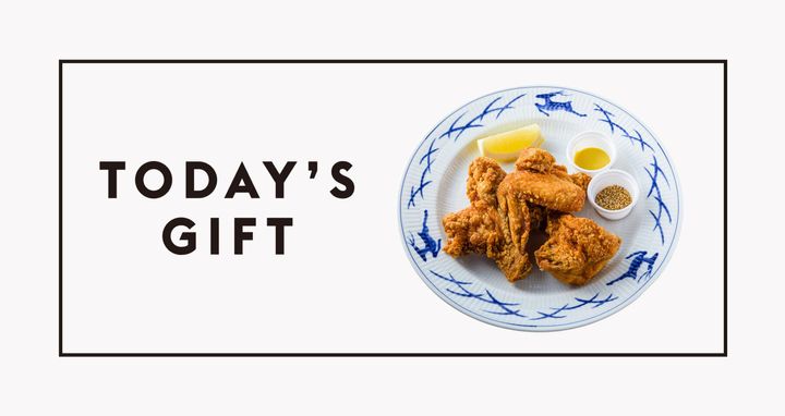 〈三笠会館〉の「骨付き鶏唐揚げ」