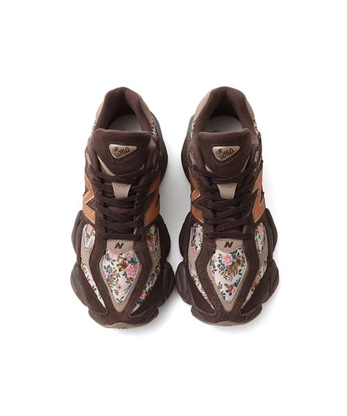 「atmos pink」別注の「New Balance」U9060ATP