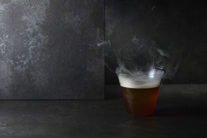 Smoke and Mirrors / 煙に巻く